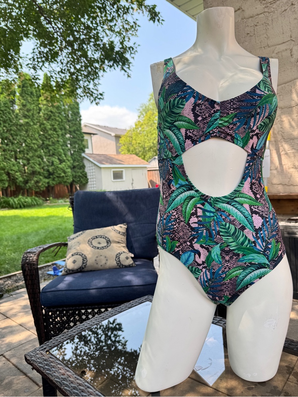 Tropical Leaf Cutout One-Piece Swimsuit - Green & Pink
